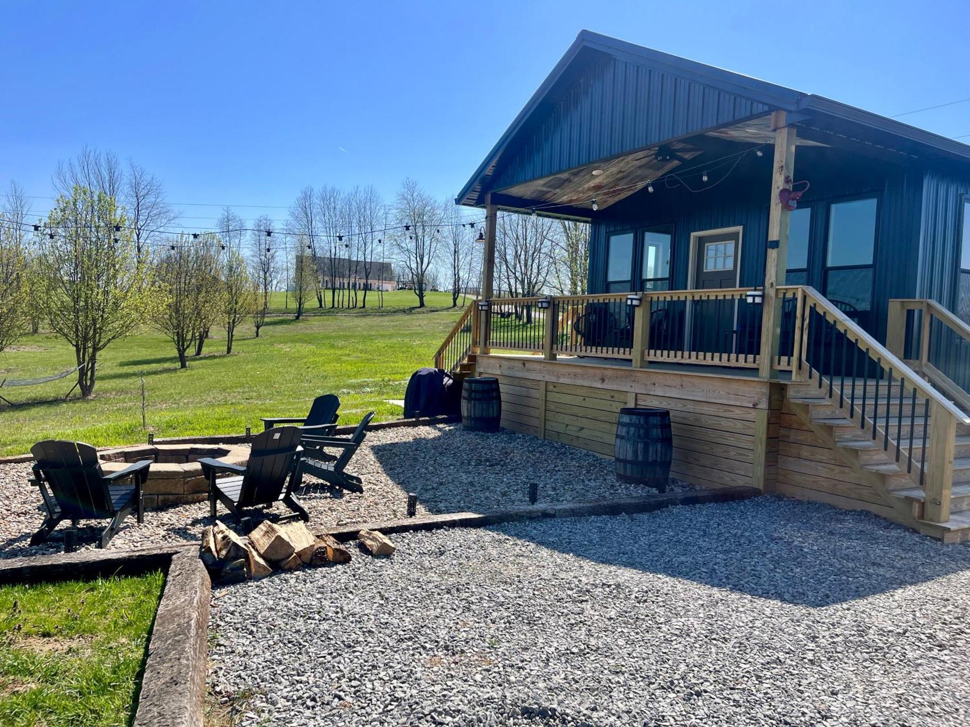 Bourbon Barrel Cottages #2 Of 5 On Kentucky Trail Lawrenceburg ภายนอก รูปภาพ